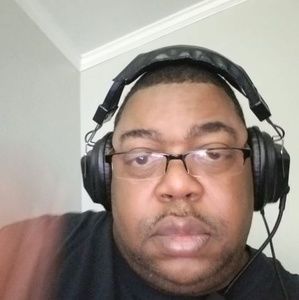 Meet your Posher, Kenneth